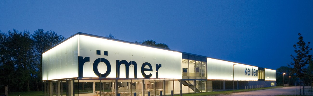 &copy; Michael Heinrich